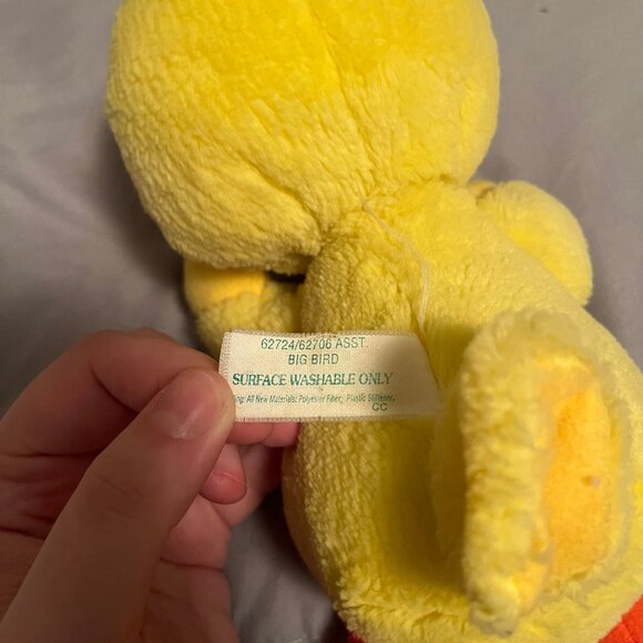 Vintage 1995 Big Bird from Sesame Street Yellow Plush Stuffed Animal Toy - Picture 5 of 7